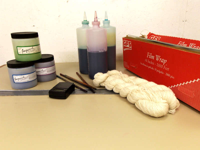 Hand painting yarn supplies