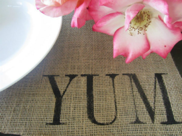 Burlap Placemats printed with fabric paint. Perfect for Thanksgiving