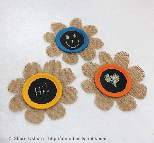 Burlap Flower Refrigerator Magnets, a fun Family Craft