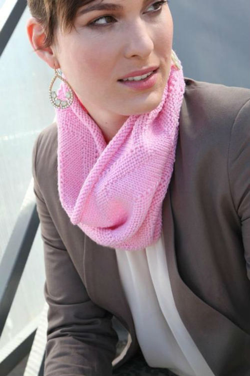 Knitted Cowl Pattern - 15 One Skein Patterns for Knitting or Crochet by FiberArtsy.com. Free Patterns including crochet hats, scarves, knit gloves and a basket pattern