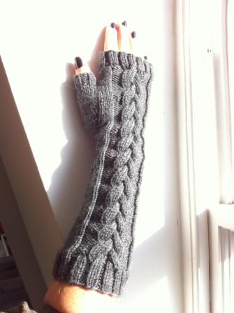 Grey Fingerless Gloves Free Knit Pattern