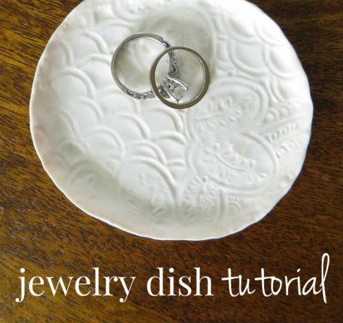 DIY Jewelry Dish Tutorial. Great DIY Gift for Women