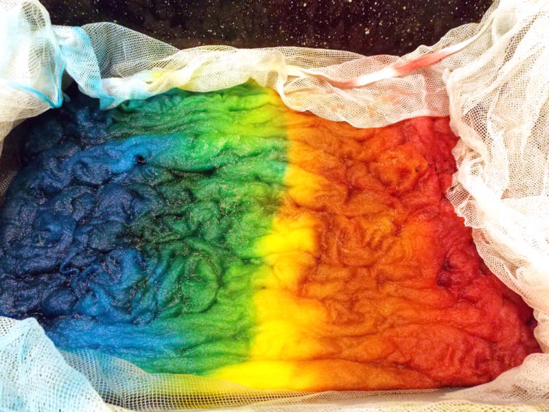 How to Kettle Dye Yarn - Setting the wool dyes