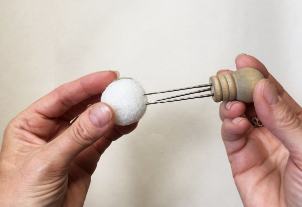 Needle Felting Tool with Foam Ball