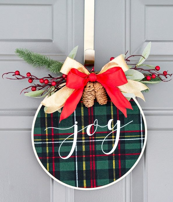 Embroidery Hoop Christmas Wreath