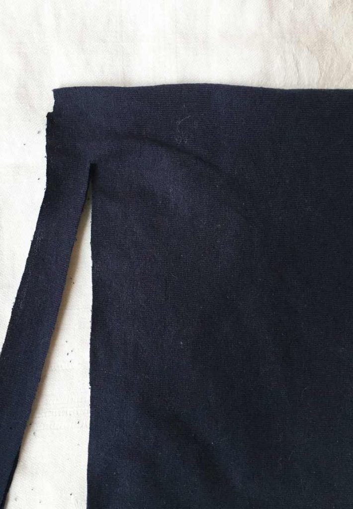 Cutting the t shirt yarn