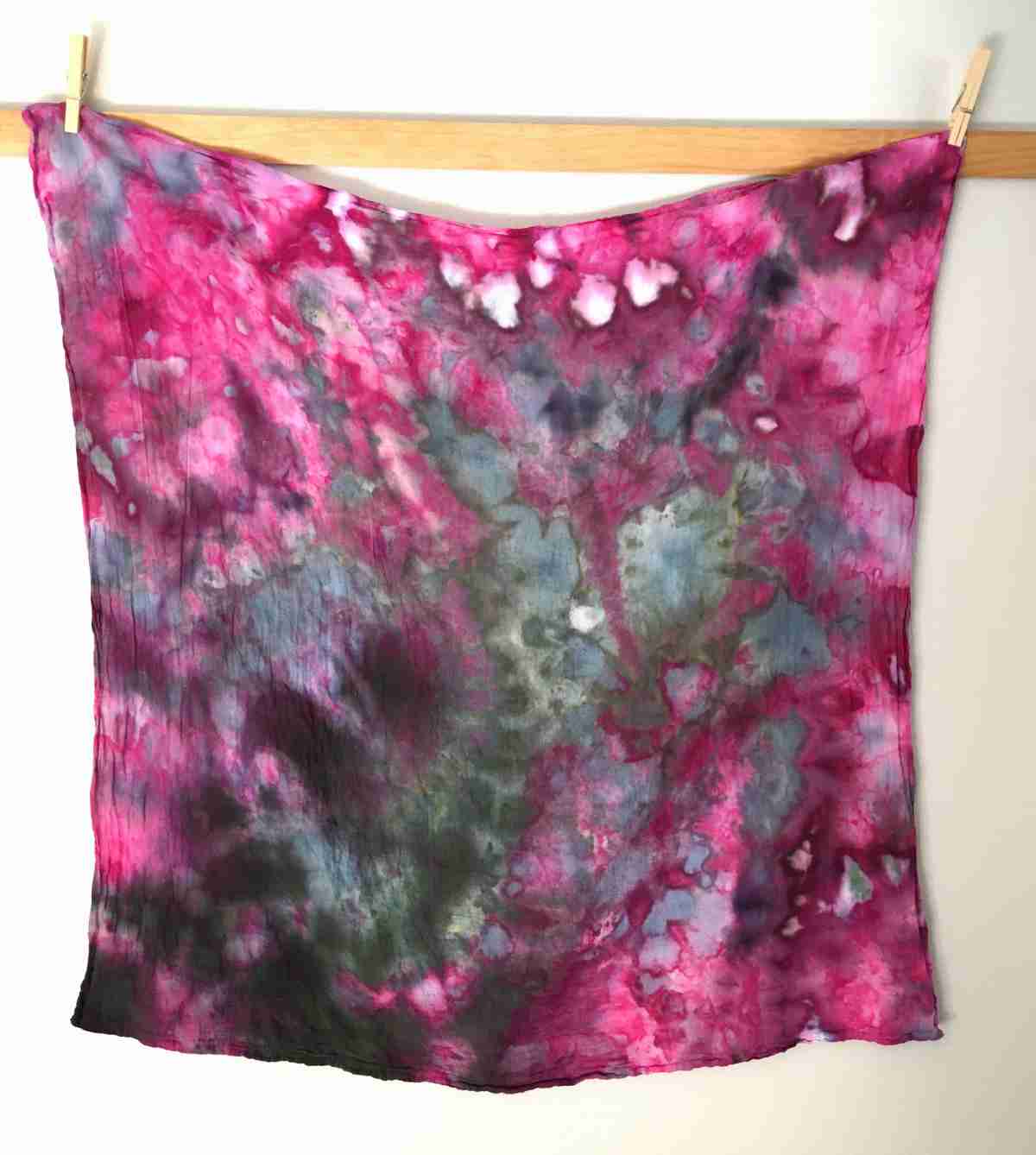 How to Ice Dye on Cotton Fabric Tutorial 