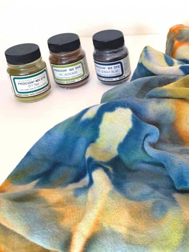 All about . . . Dyeing Fabric with Fiber Reactive Dyes!